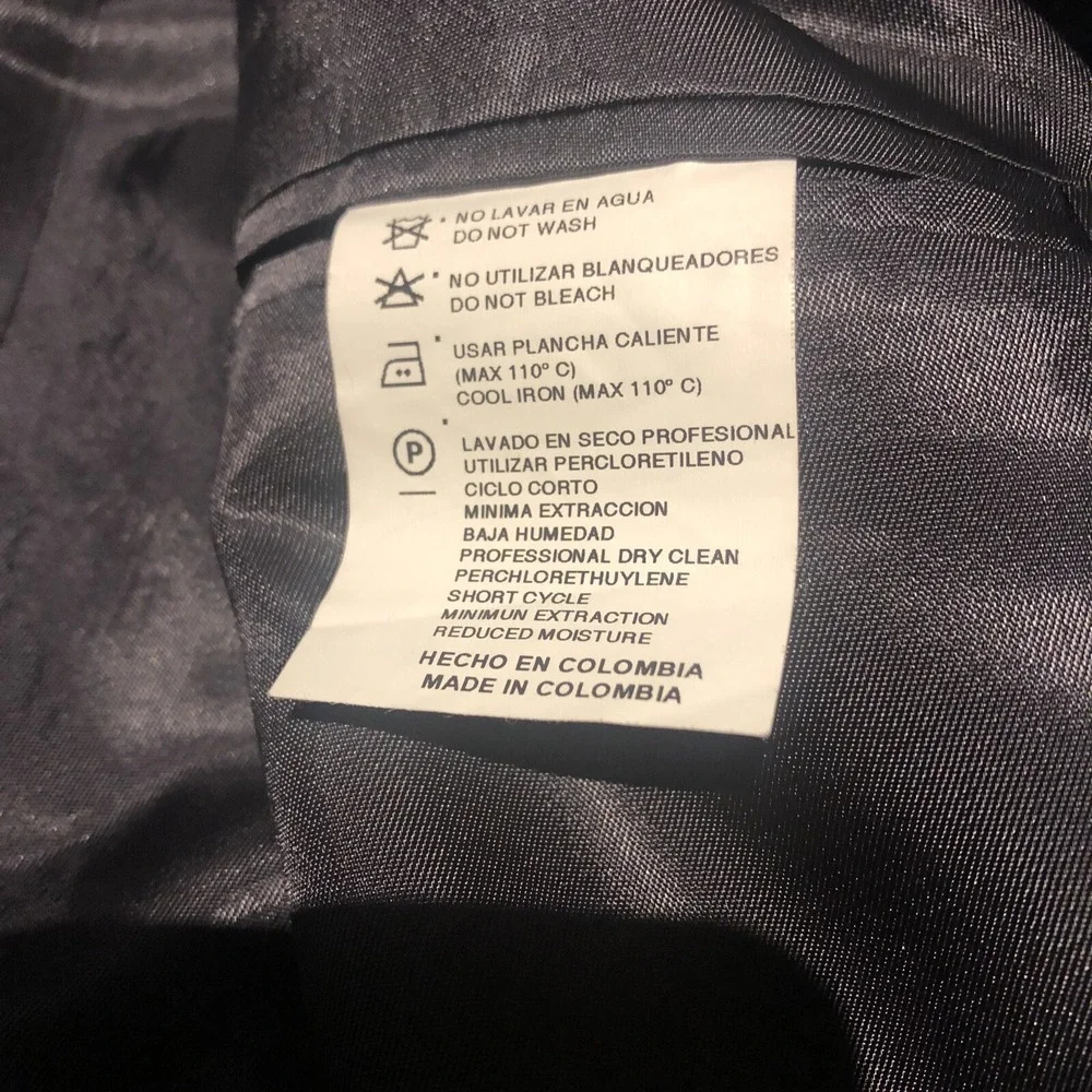 Emanuel Ungaro‎ Sport Coat 100% Wool Size 46R 40W Gray Pin Stripe Dress Holidays